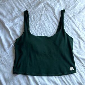 Vuori workout top